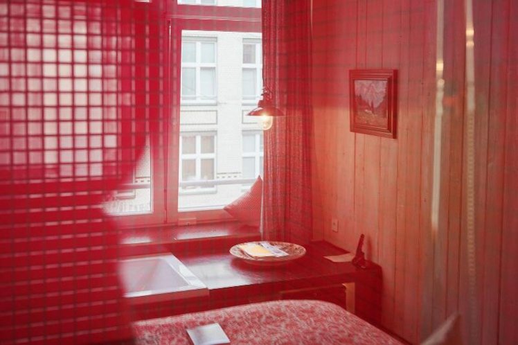 DOUBLE KING SIZE BED Room