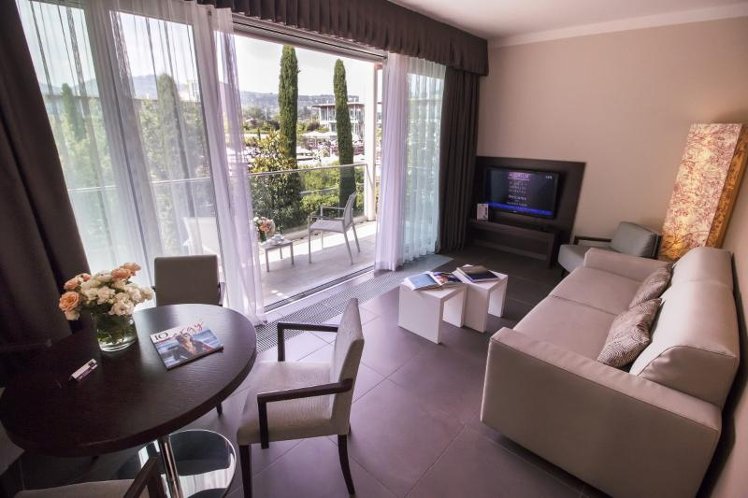 SUITE ANNEX Room