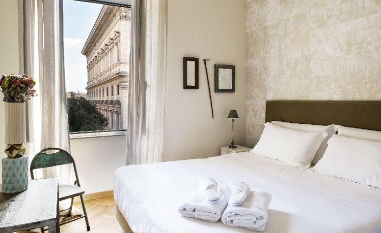 TRIPLE TWO BEDS Room