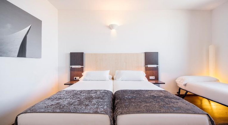 DOUBLE STANDARD Room