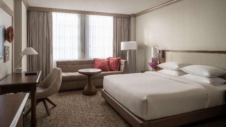 DOUBLE KING SIZE BED Room