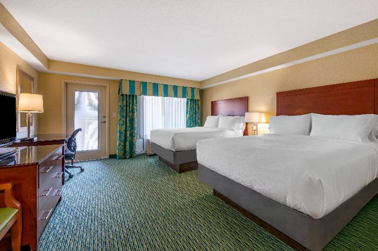 DOUBLE TWO QUEEN BEDS Room