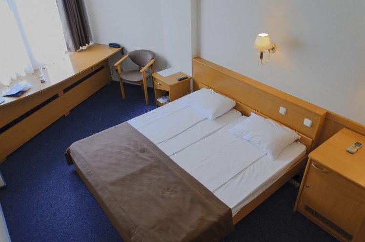 DOUBLE STANDARD Room