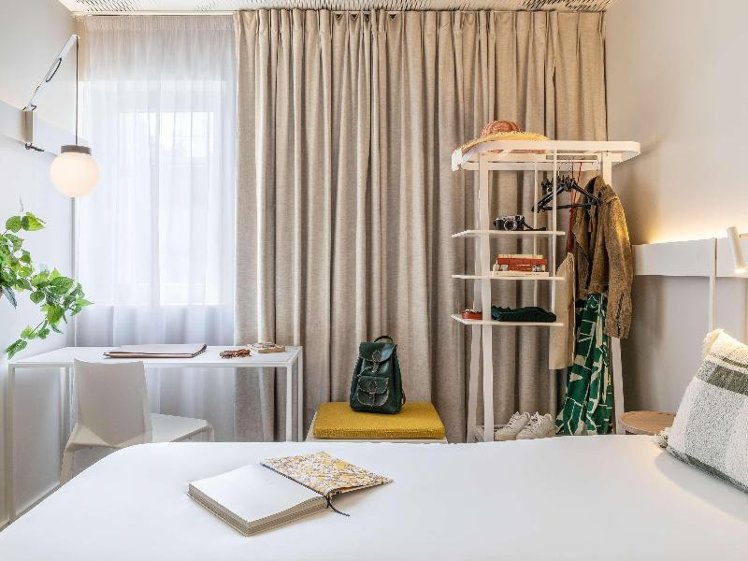 TRIPLE WITH DOUBLE BED Room