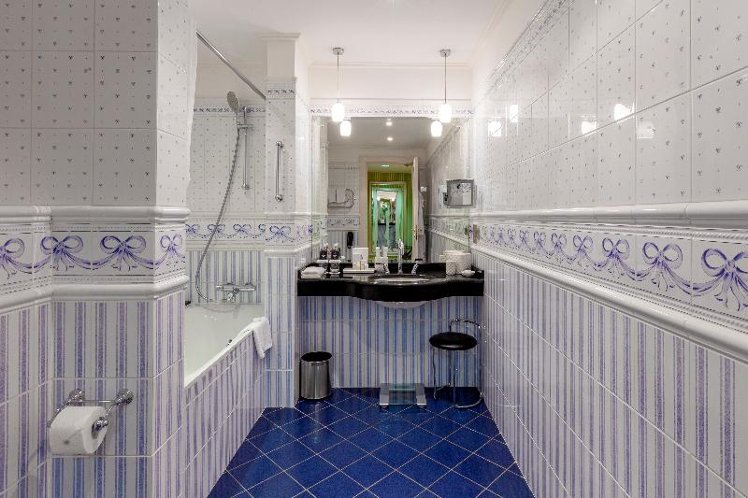 SINGLE STANDARD Room
