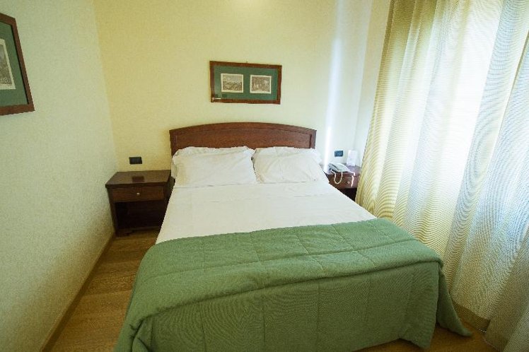 DOUBLE ECONOMY Room