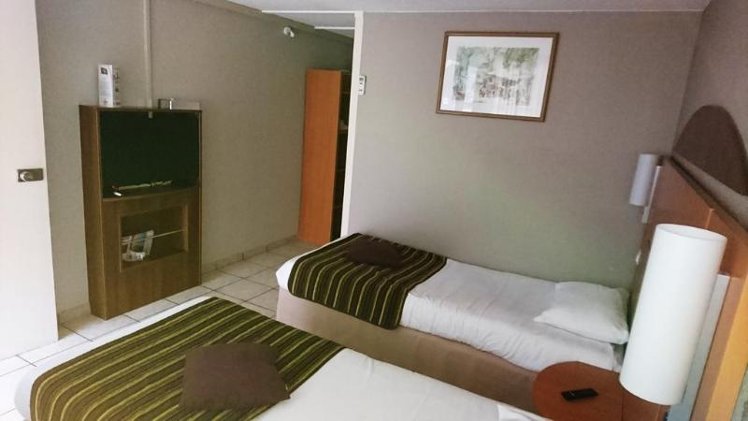 TWIN STANDARD Room