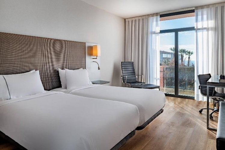 TWIN GARDEN VIEW Room