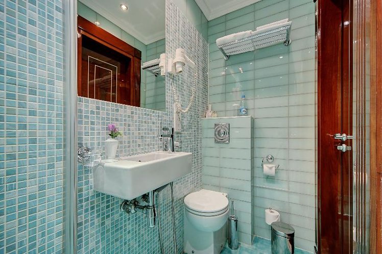 SINGLE STANDARD Room