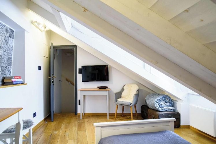 SINGLE STANDARD Room