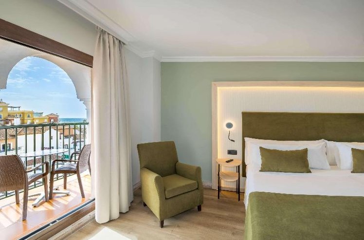 Double or Twin DELUXE SIDE SEA VIEW Room