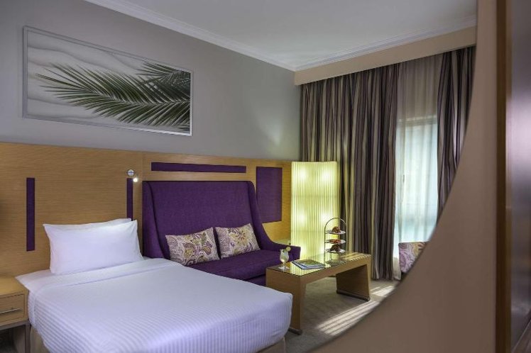 DOUBLE EXECUTIVE KING BED Room