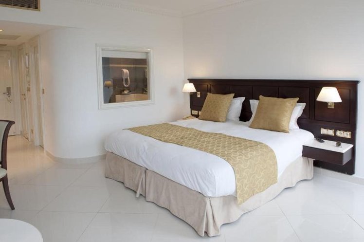 DOUBLE STANDARD Room