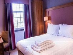 Busby Hotel