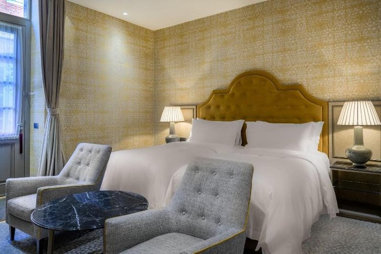 TWIN DELUXE Room