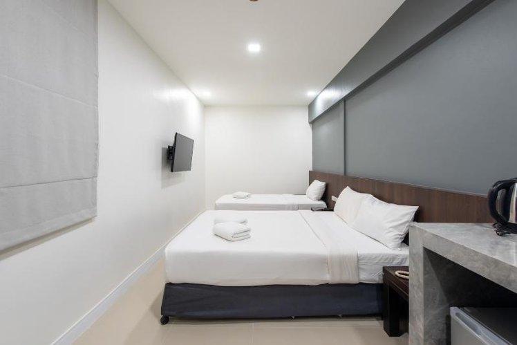 TRIPLE STANDARD Room