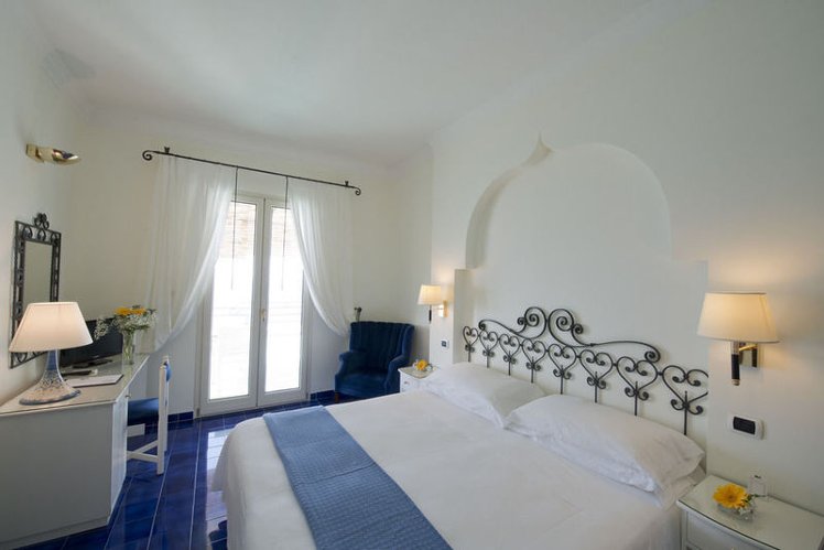 Double or Twin SUPERIOR Room