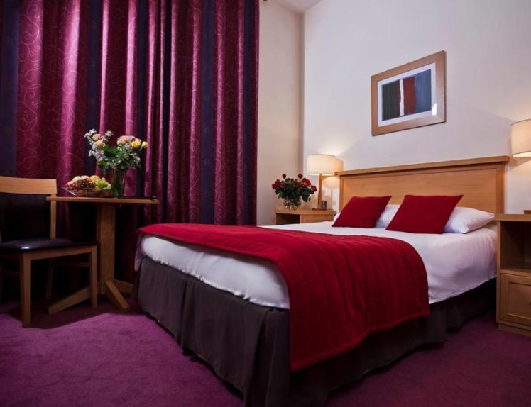 DOUBLE STANDARD Room