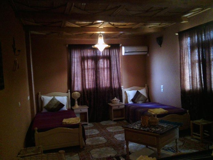 TRIPLE STANDARD Room