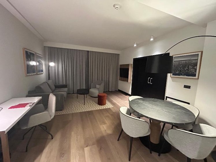 DOUBLE SUPERIOR Room