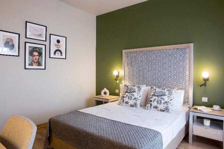 DOUBLE STANDARD Room