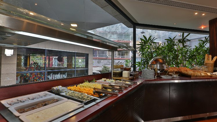 Crowne Plaza Hotel Beirut