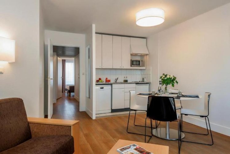 APARTMENT DELUXE ONE BEDROOM Room