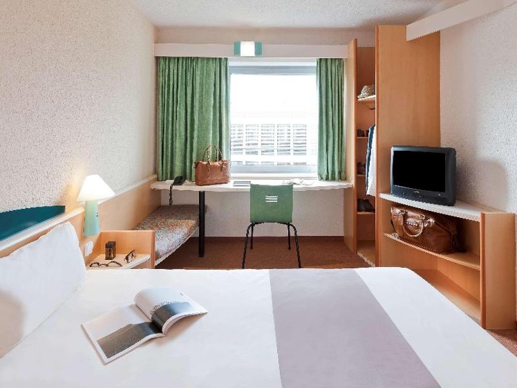 DOUBLE SUPERIOR WITH DOUBLE BED Room
