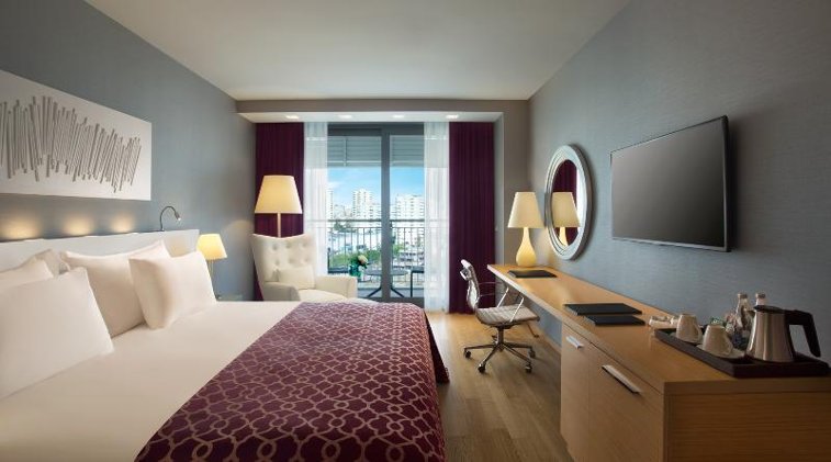 Room DELUXE Room
