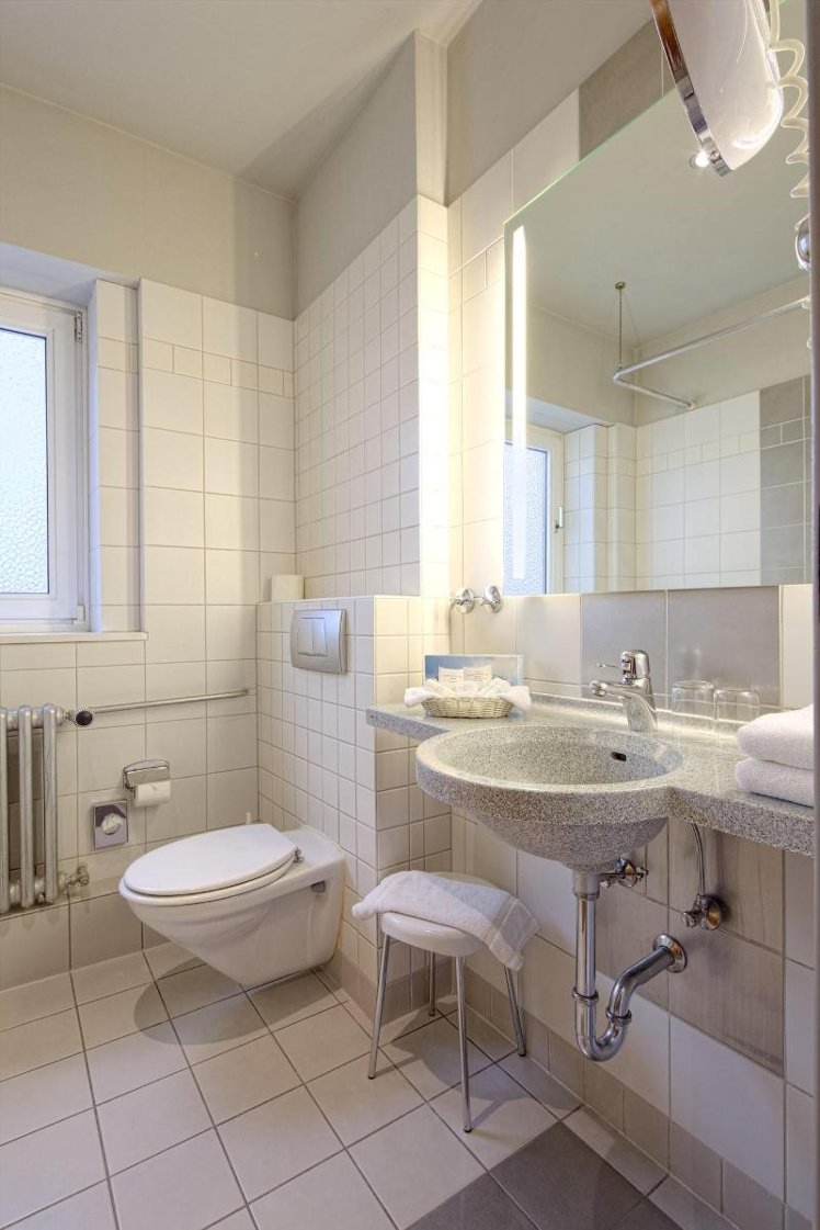 DOUBLE STANDARD Room