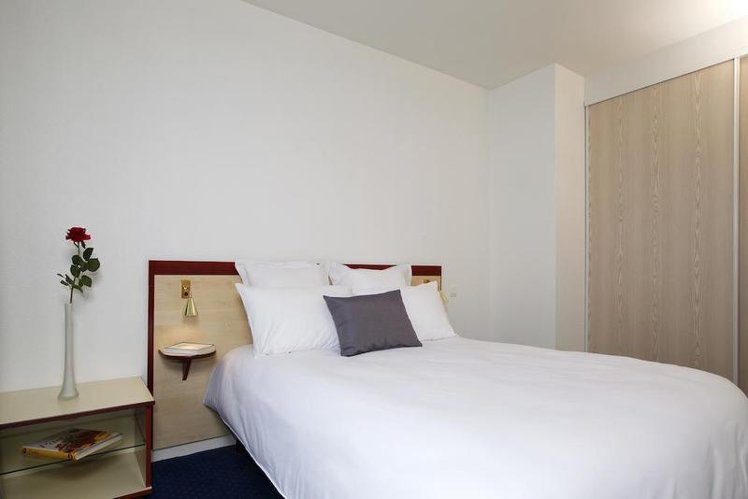 STUDIO SUPERIOR Room