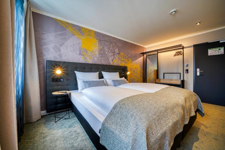 DOUBLE STANDARD Room