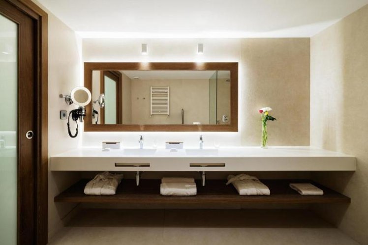 TRIPLE PREMIUM Room