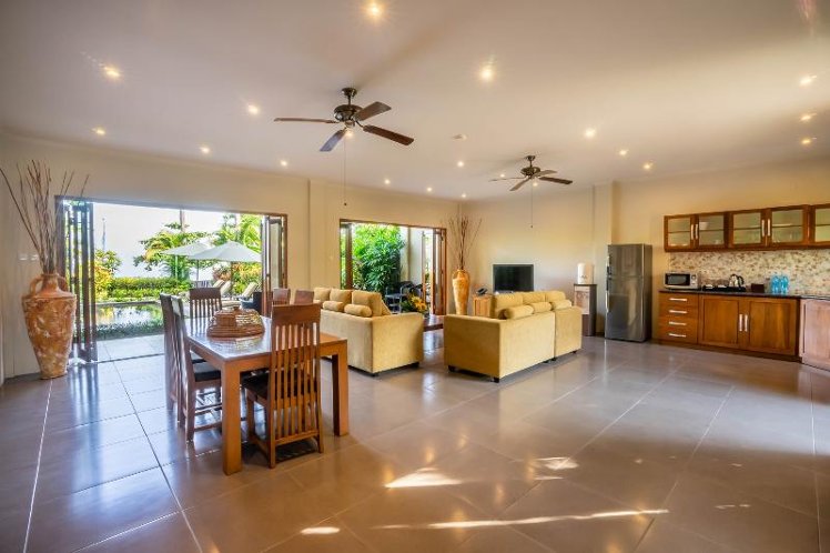 VILLA TWO BEDROOMS WITH TERRACE Room