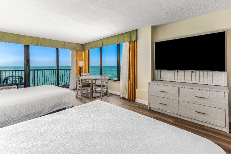 SUITE WITH VIEWS Room