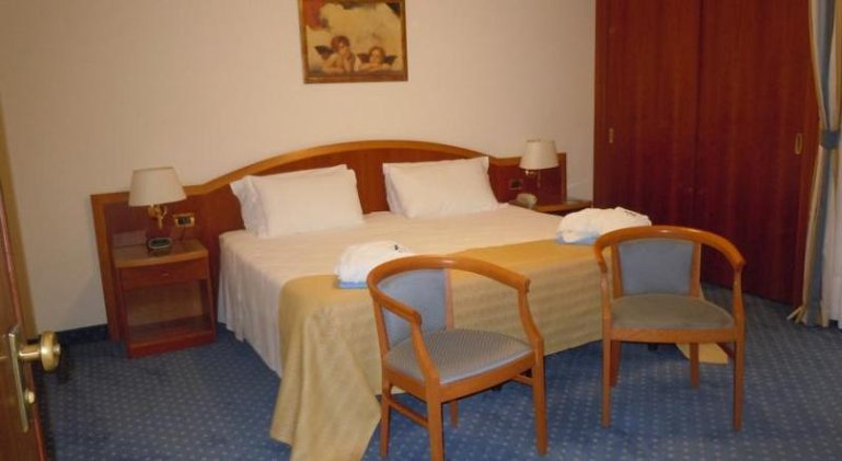 Double or Twin COMFORT Room