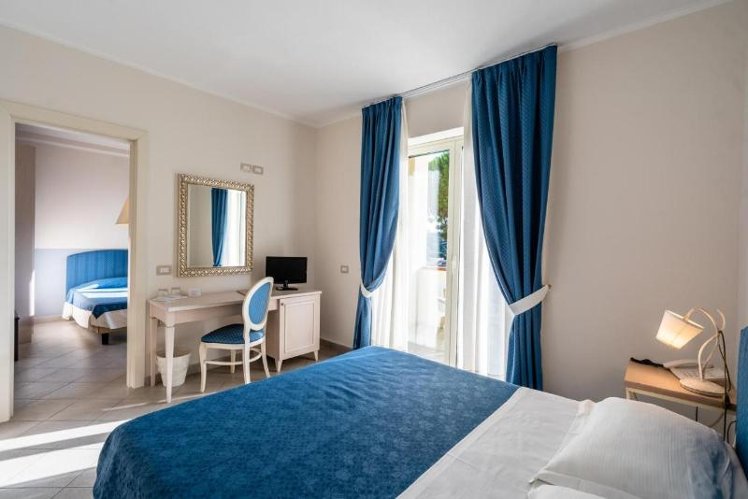 Double or Twin SEA VIEW Room