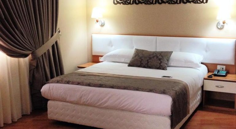 DOUBLE STANDARD Room