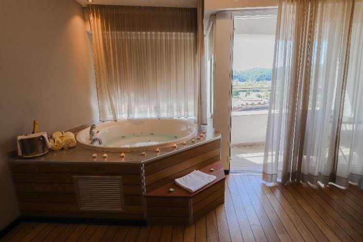 DOUBLE PREMIUM Room