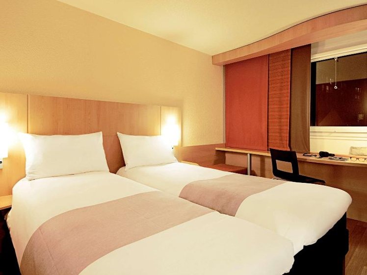 TWIN STANDARD Room
