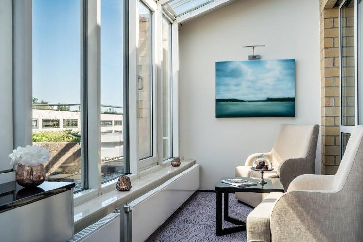 SUITE CITY VIEW KING BED Room