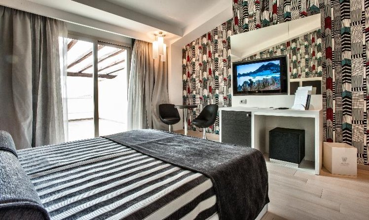 DOUBLE DELUXE Room