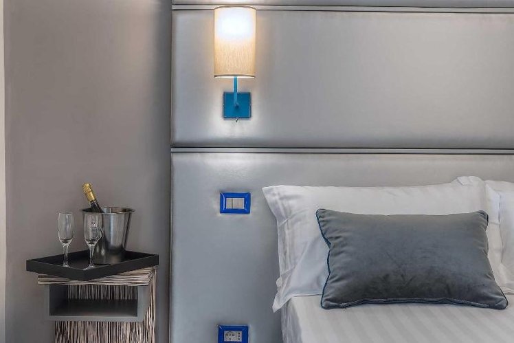 DOUBLE HONEYMOON Room