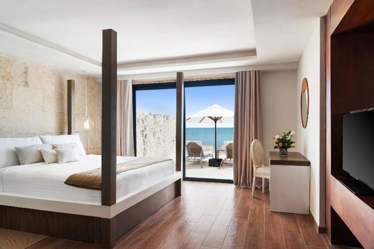 SUITE WITH PRIVATE POOL Room