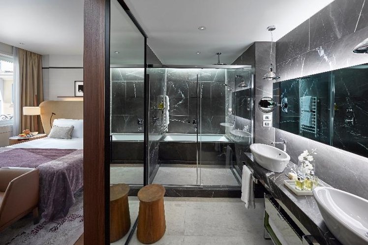 SUITE EXECUTIVE Room