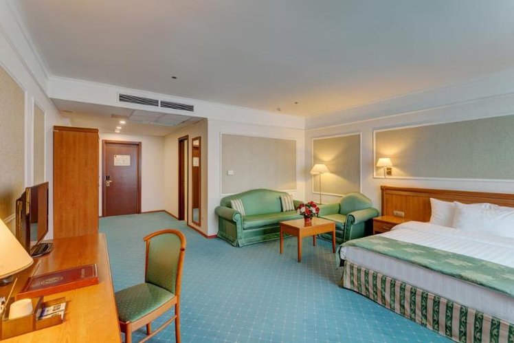 DOUBLE STANDARD Room