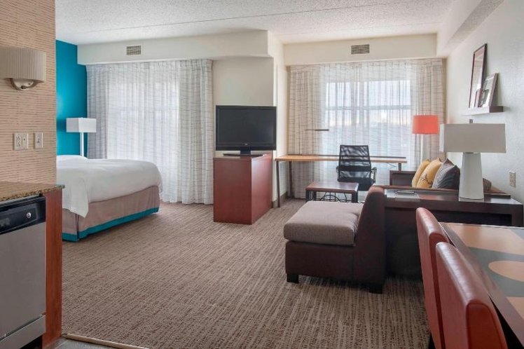 SUITE QUEEN SIZE BED Room