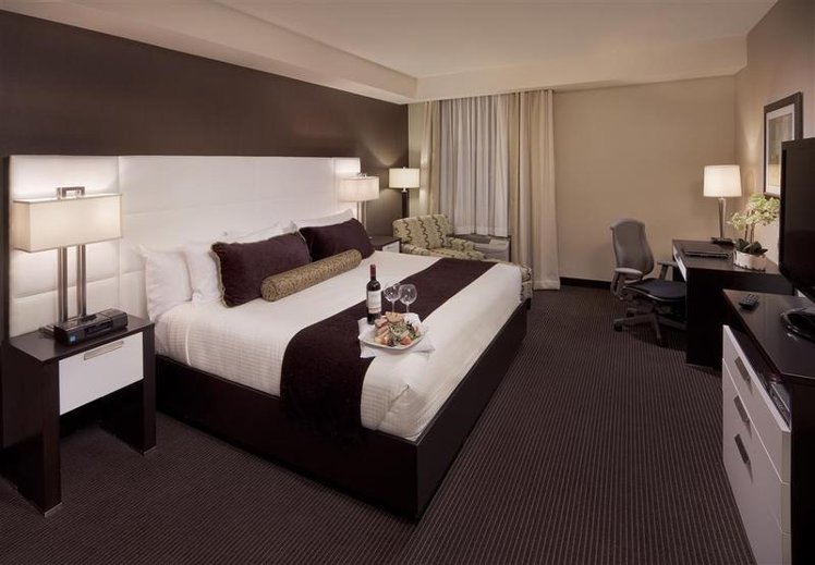 DOUBLE KING SIZE BED Room