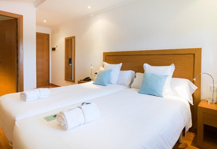 DOUBLE STANDARD Room
