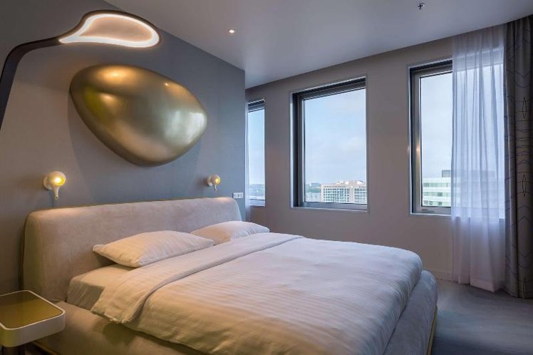 TWIN SUPERIOR CITY VIEW Room